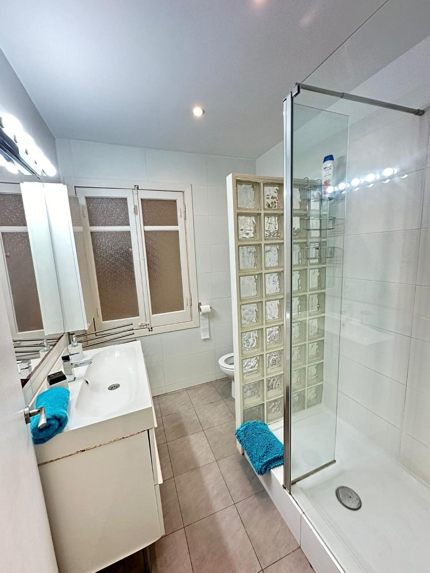 Rooms Mar169 Барселона Екстер'єр фото